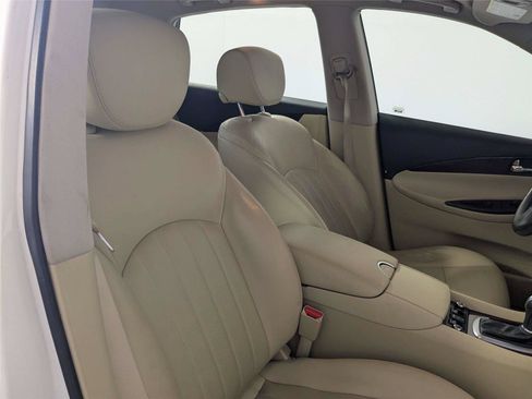 Used 2017 INFINITI QX50 2WD w/ Technology Package image 33