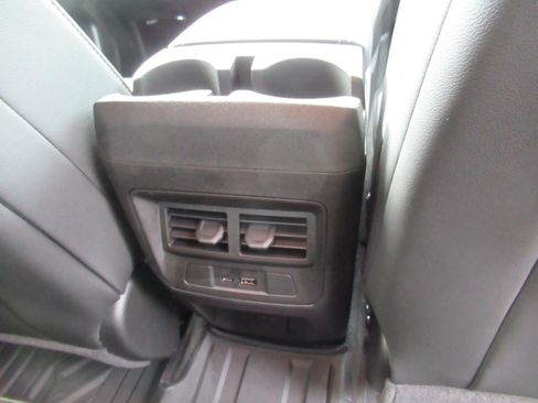 Used 2026 GMC Canyon Elevation w/ Convenience Package AWD/4WD image 32