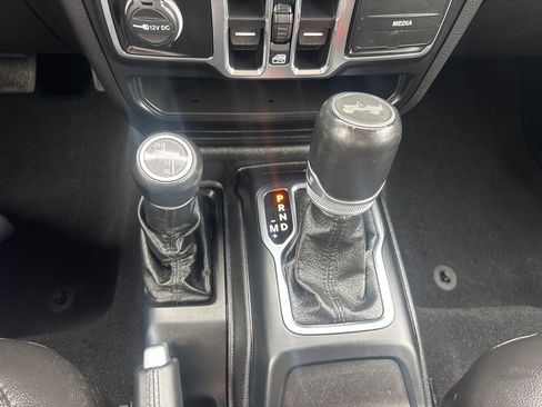 Used 2021 Jeep Wrangler Unlimited Sahara image 27