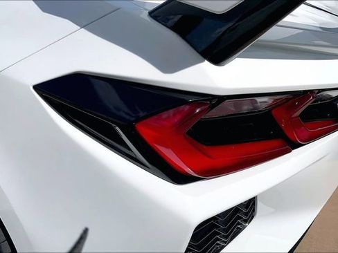 Used 2022 Chevrolet Corvette Stingray Preferred Conv w/ Z51 Performance Package RWD image 23