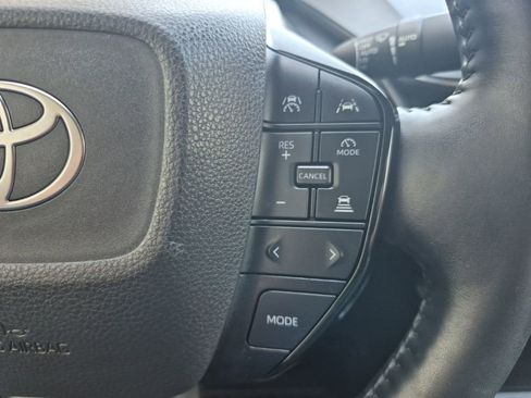 Used 2024 Toyota Prius XLE image 20