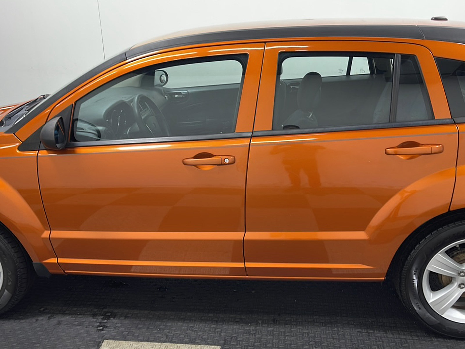 Used 2011 Dodge Caliber Mainstreet FWD image 11