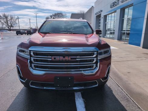 Used 2023 GMC Acadia SLT image 3