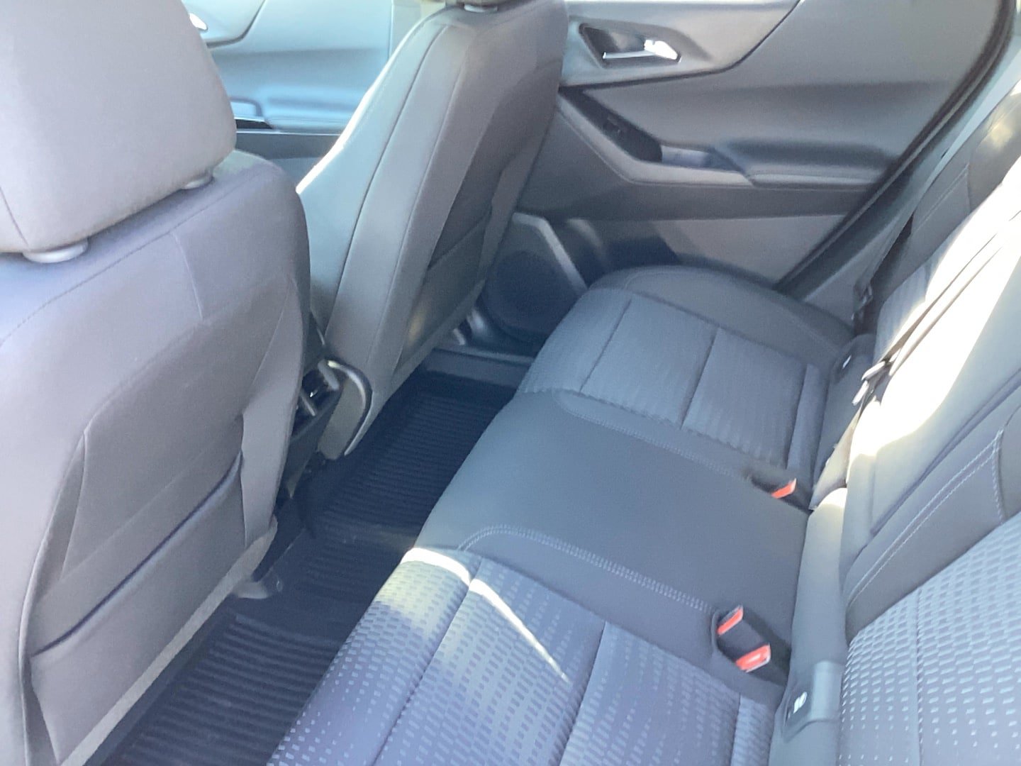 Used 2026 Chevrolet Equinox LT w/ Safety and Technology Package FWD image 6