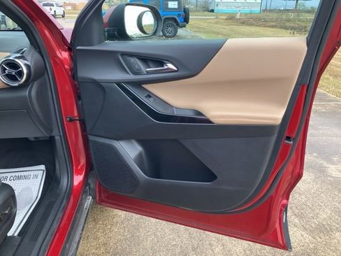 Used 2026 Chevrolet Equinox ACTIV w/ Convenience Package III image 13