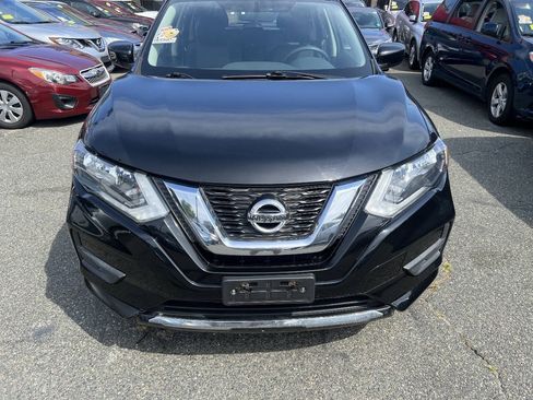 Used 2017 Nissan Rogue S AWD/4WD image 3
