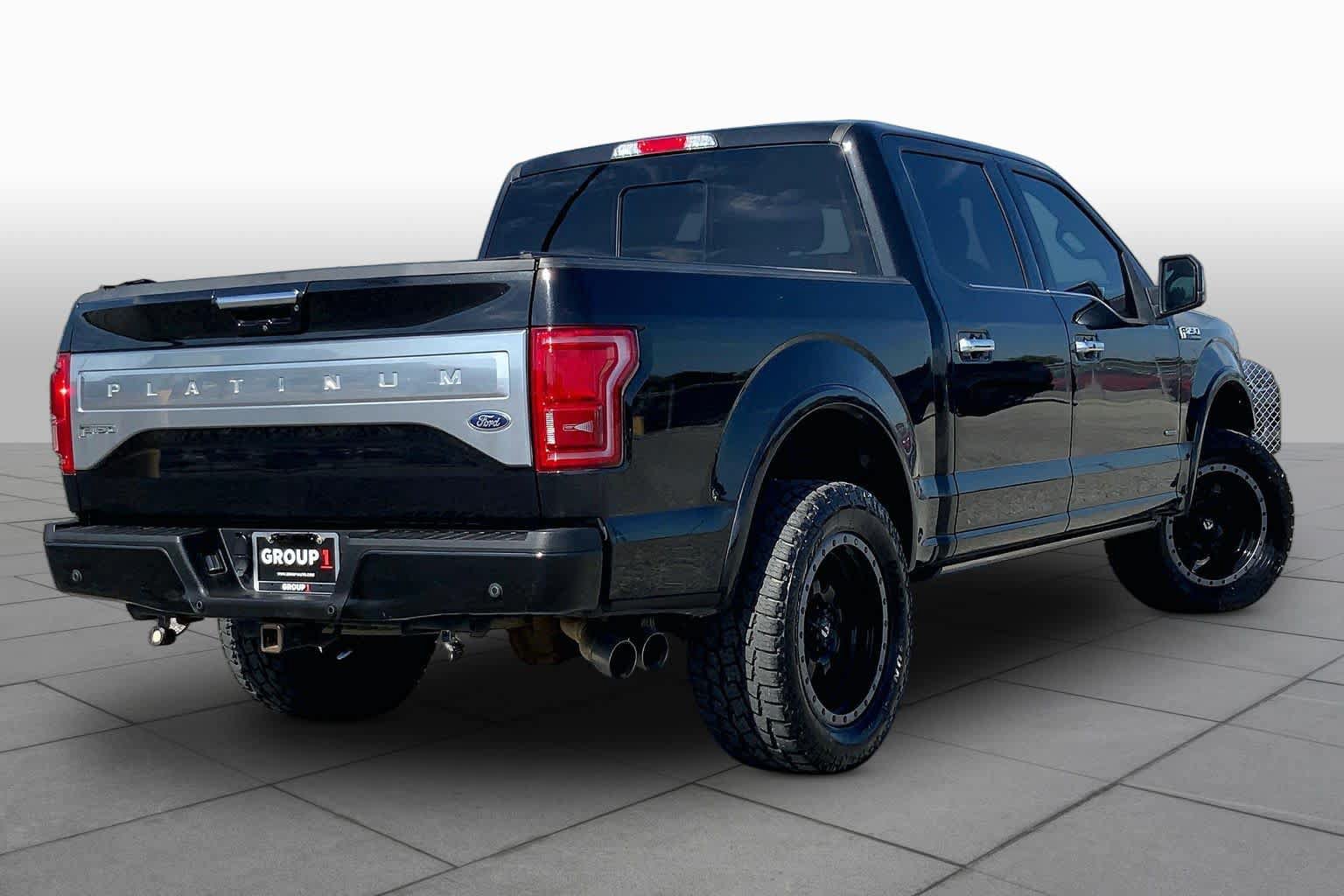Used 2015 Ford F150 Platinum w/ Equipment Group 701A Luxury AWD/4WD image 13