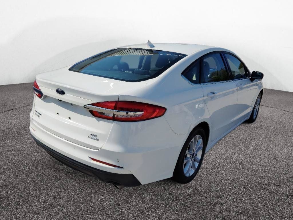 Used 2020 Ford Fusion SE FWD image 7