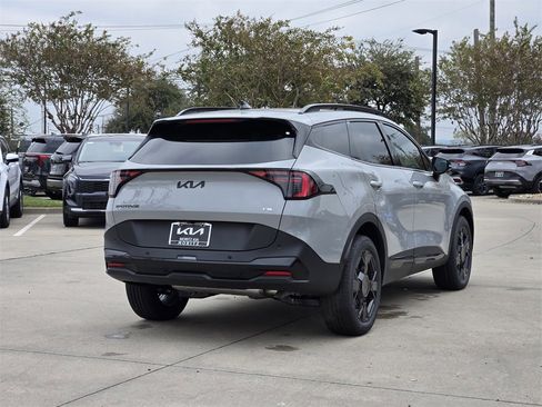 New 2026 Kia Sportage X-Line w/ X-Line Technology Package image 4