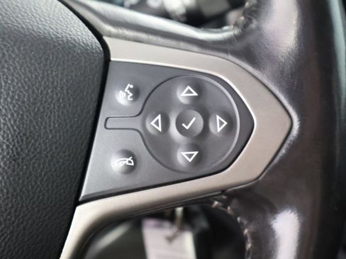 Used 2019 Chevrolet Colorado Z71 AWD/4WD image 32