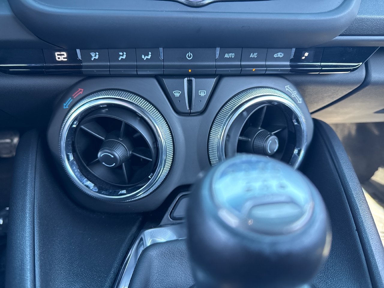 Used 2023 Chevrolet Camaro LT RWD image 19