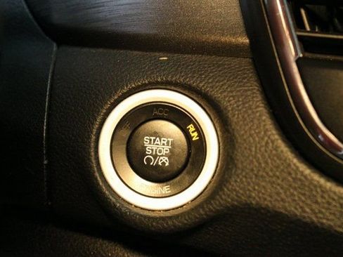 Used 2016 Chrysler 200 S w/ Sun & Sound Group image 23