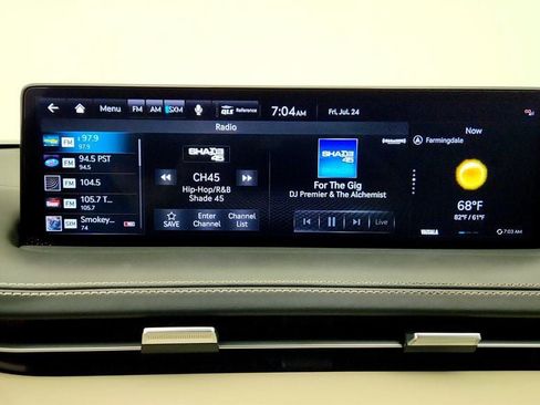 Used 2025 Genesis GV70 3.5T Sport w/ Sport Advanced Package AWD/4WD image 20
