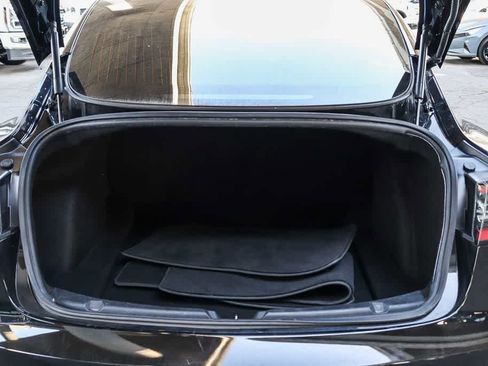 Used 2018 Tesla Model 3 Long Range image 26