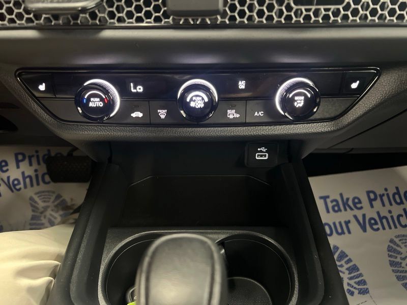 Used 2025 Honda HR-V Sport image 27