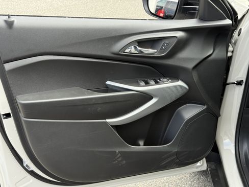 New 2026 Chevrolet Trax RS w/ Driver Confidence Package FWD image 9