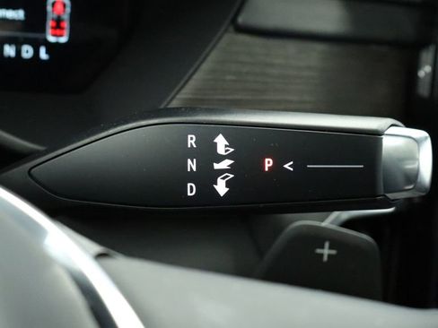 Used 2025 GMC Acadia Denali w/ Super Cruise Package image 43