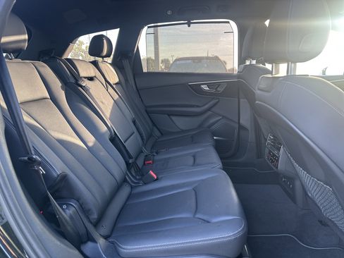 Used 2025 Audi Q7 2.0T Premium Plus w/ Premium Plus Package image 7