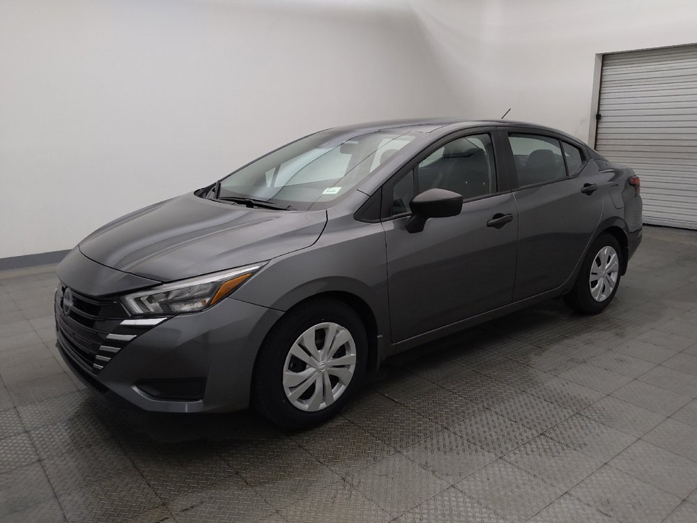 Used 2025 Nissan Versa S w/ Trunk Package FWD image 2