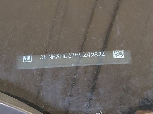 Used 2023 Chevrolet Equinox LS w/ LPO, Floor Liner Package FWD image 33