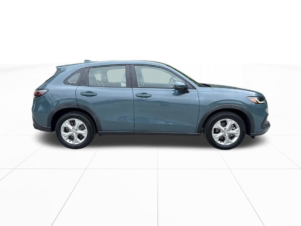Certified 2024 Honda HR-V LX image 10