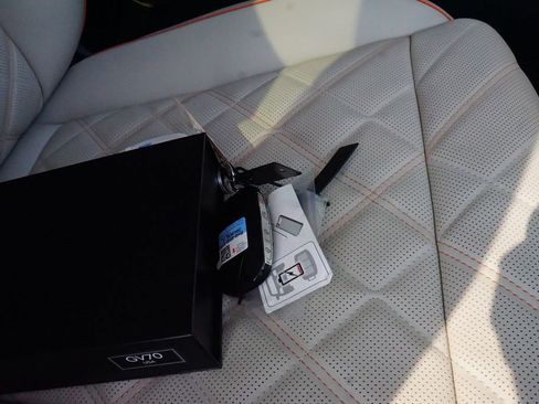 New 2026 Genesis GV70 3.5T Sport Prestige image 25