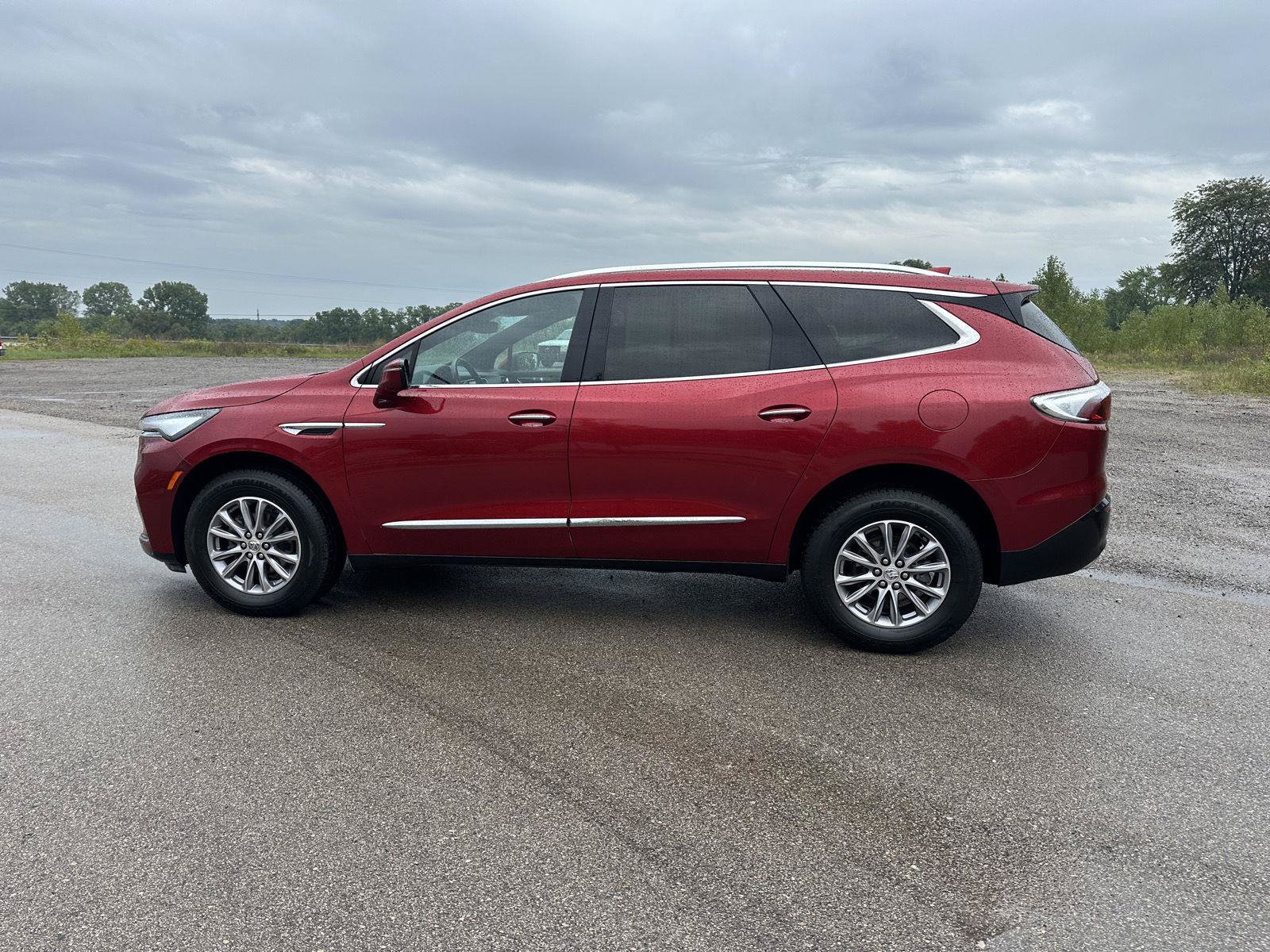 Used 2023 Buick Enclave Essence w/ Trailering Package, 5000 lbs. FWD image 24