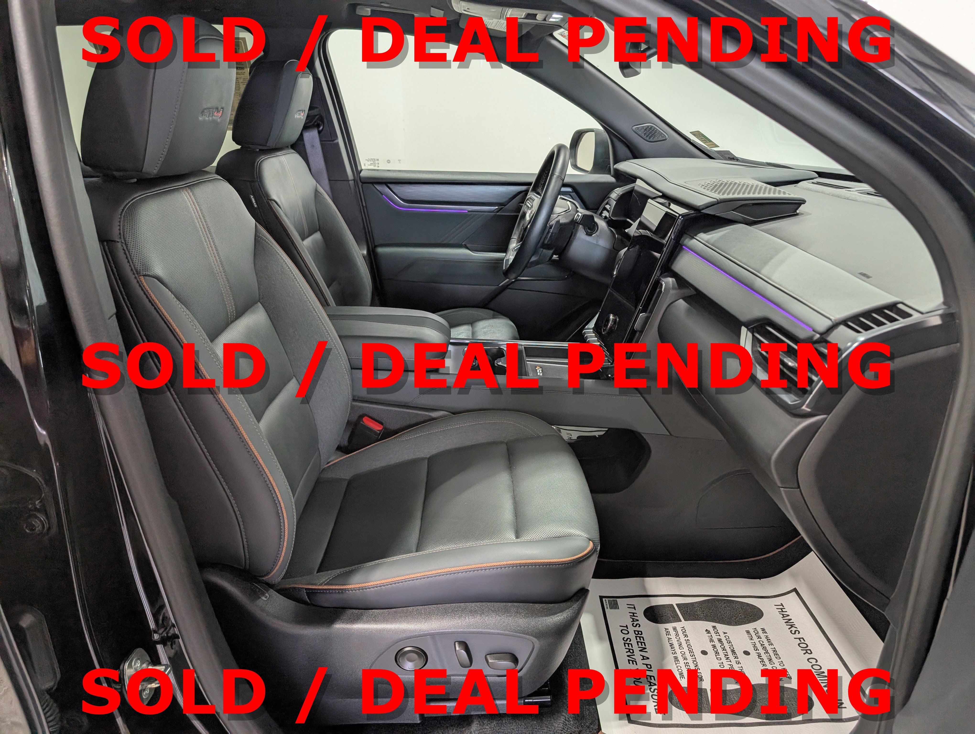 Used 2024 GMC Acadia AT4 w/ Luxury Package AWD/4WD image 19