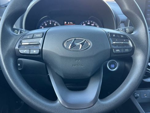 Used 2022 Hyundai Kona SEL image 27