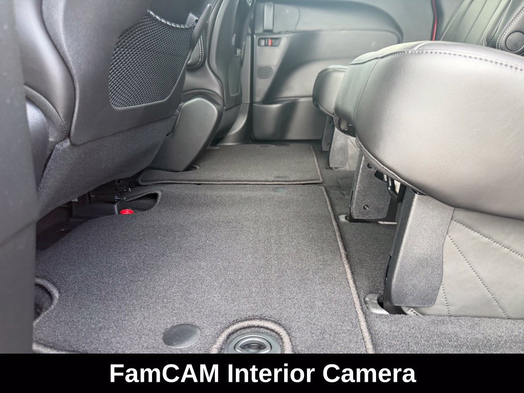 New 2027 Chrysler Pacifica Select w/ Family Tech Group FWD image 29