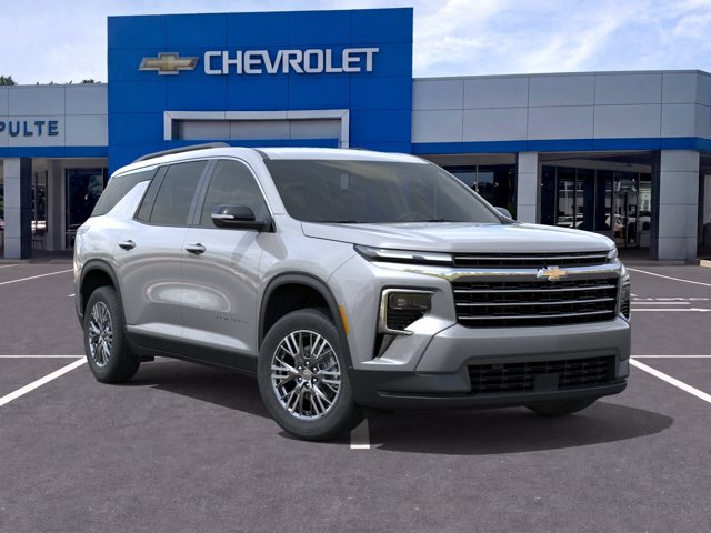 New 2027 Chevrolet Traverse LT w/ LPO, Floor Liner Package FWD image 7