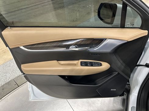 Used 2024 Cadillac XT6 Premium Luxury w/ Platinum Package image 15