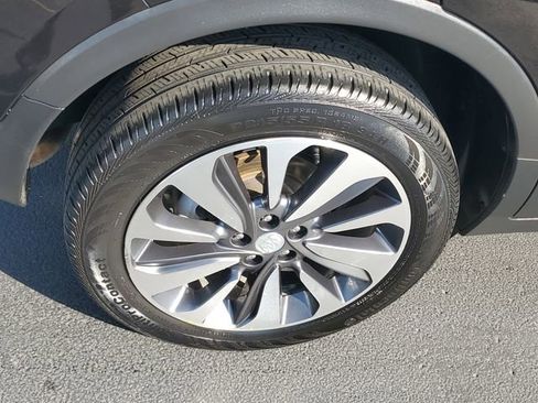 Certified 2022 Buick Encore Preferred w/ Safety Package AWD/4WD image 5