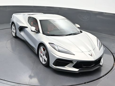 Used 2024 Chevrolet Corvette Stingray Preferred Cpe w/ Z51 Performance Package image 23