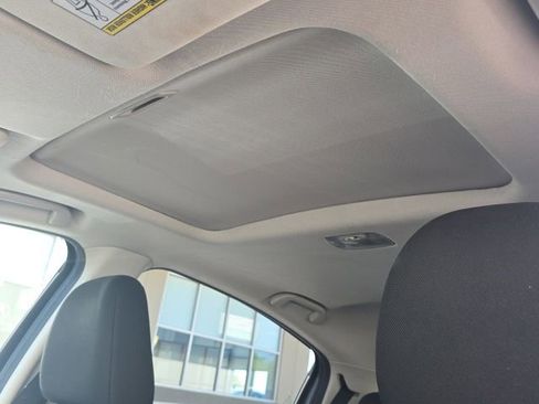 Used 2018 Honda HR-V EX image 19