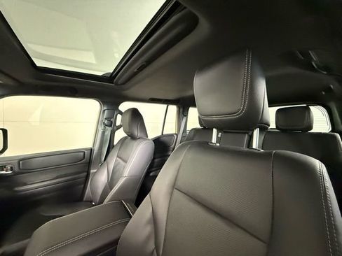 Used 2024 Toyota Land Cruiser image 5