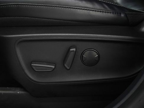 Used 2023 Ford Escape SE image 26