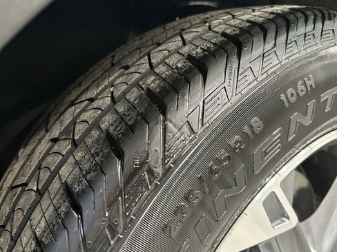 Used 2025 Chevrolet Blazer LT image 12