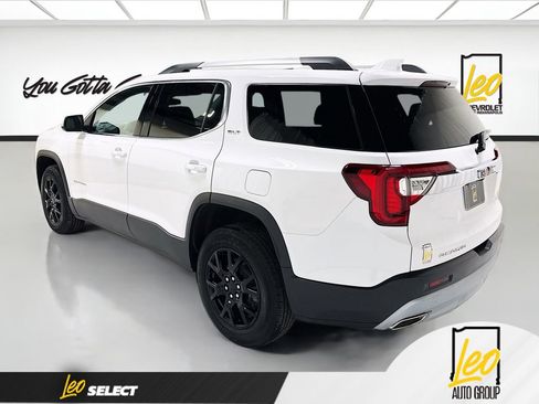 Used 2023 GMC Acadia SLT image 7