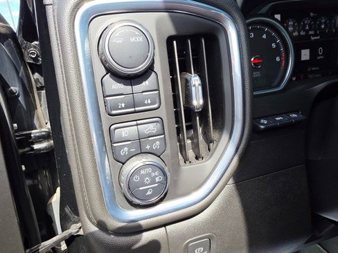 Used 2022 Chevrolet Silverado 1500 High Country w/ Technology Package AWD/4WD image 43
