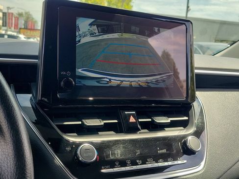 Used 2024 Toyota Corolla LE FWD image 28