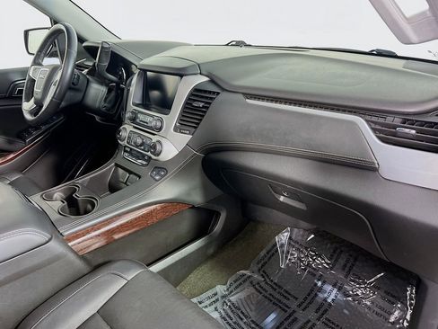 Certified 2017 GMC Yukon XL SLT w/ Open Road Package image 33