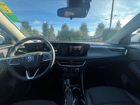 Used 2025 Buick Encore GX Preferred image 33