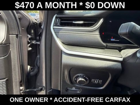 Used 2023 Jeep Grand Cherokee L Laredo AWD/4WD image 16