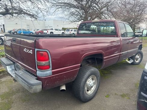 Used 2002 Dodge Ram 2500 Truck SLT image 3