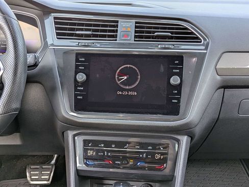 Used 2023 Volkswagen Tiguan SE R-Line FWD image 18