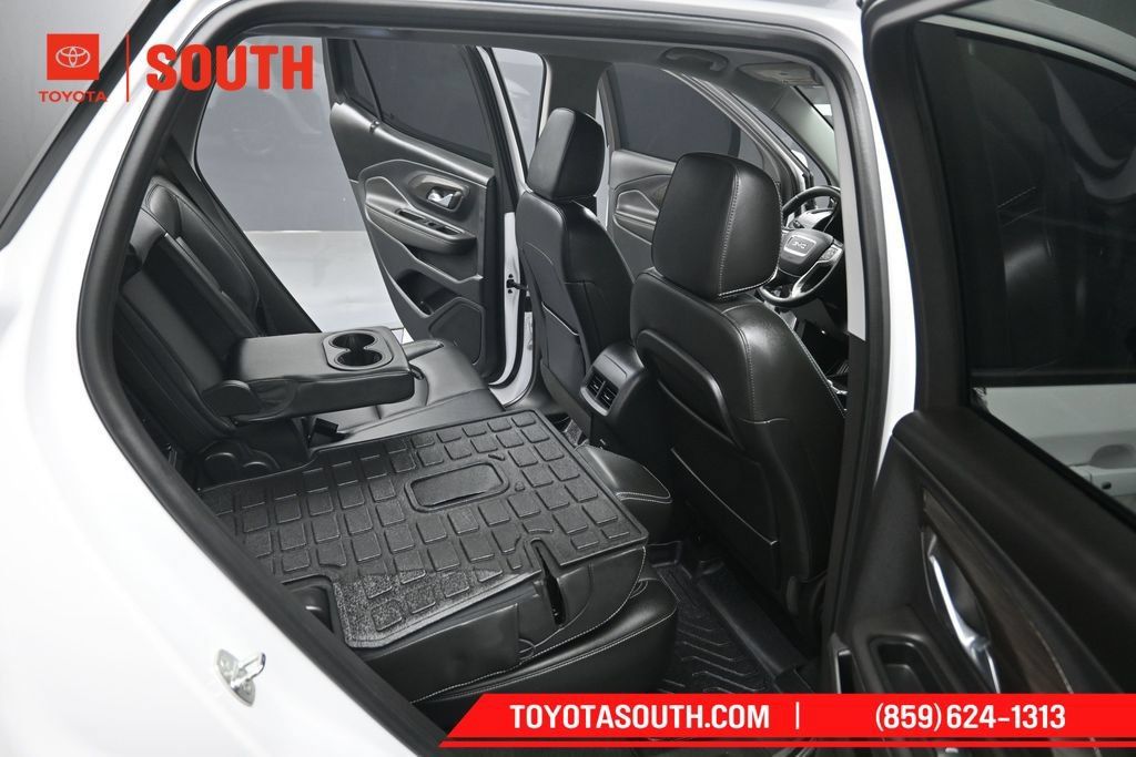 Used 2023 GMC Terrain SLT FWD image 29