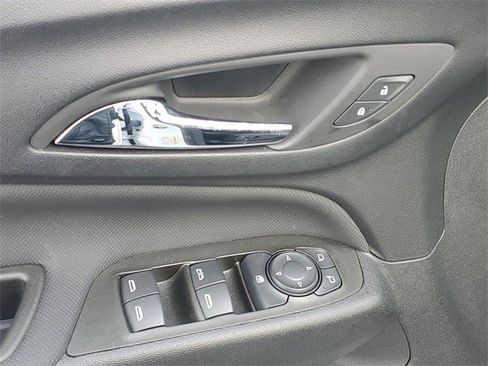 Certified 2023 Chevrolet Equinox RS image 16