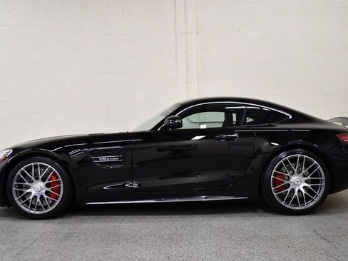 Used 2018 Mercedes-Benz AMG GT C image 3