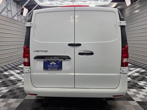 Used 2021 Mercedes-Benz Metris image 7